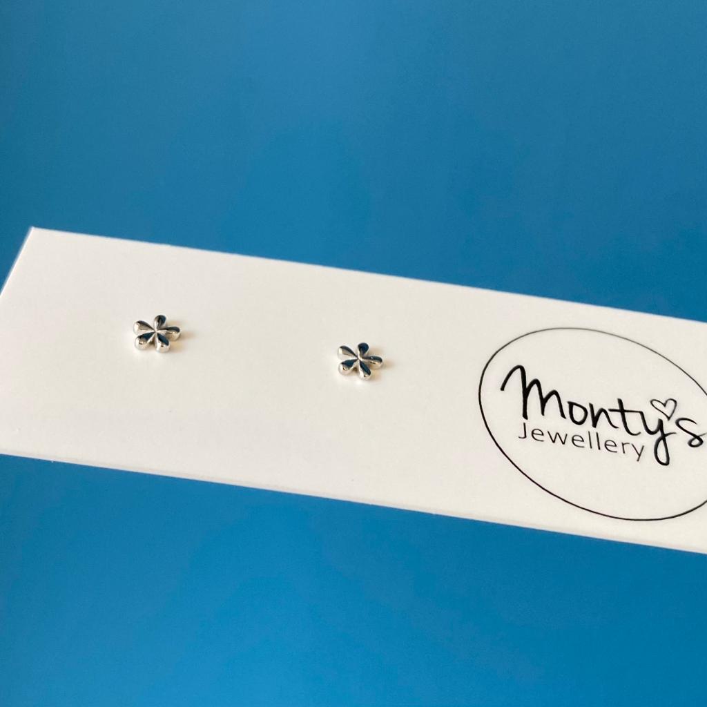 tiny flower 2 tiny flower