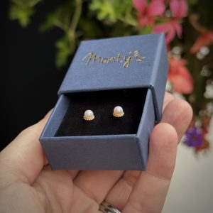 Freshwater Pearl Stud Earrings - 9ct Yellow Gold