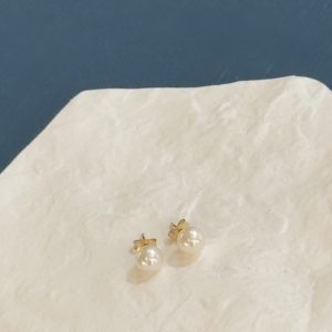 Freshwater Pearl Stud Earrings - 9ct Yellow Gold